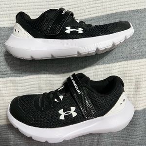 Boys under armour shoes size 12k. Worn once.